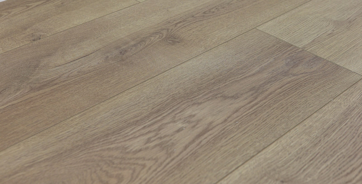 Pavimento laminato Mammut Plus 4725 Oak Natural